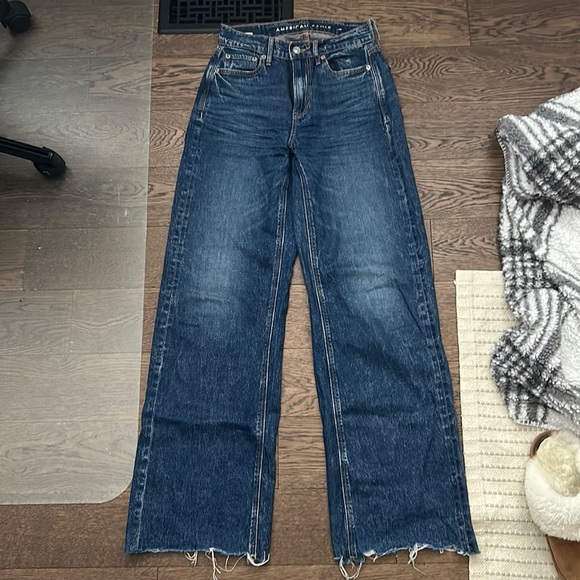 Wide Legs Jeans - Picture 1 of 3